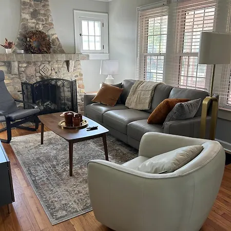Rosslyn Retreat Villa